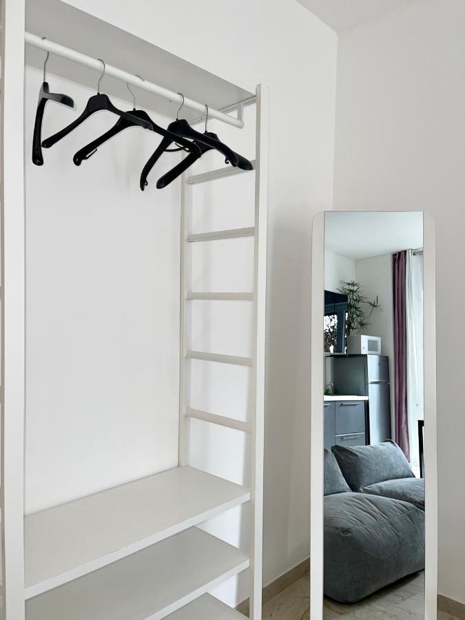 The White House, Modern Apartment In Center Milan Bagian luar foto